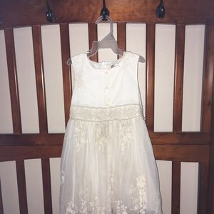 Flower girl dress size 4